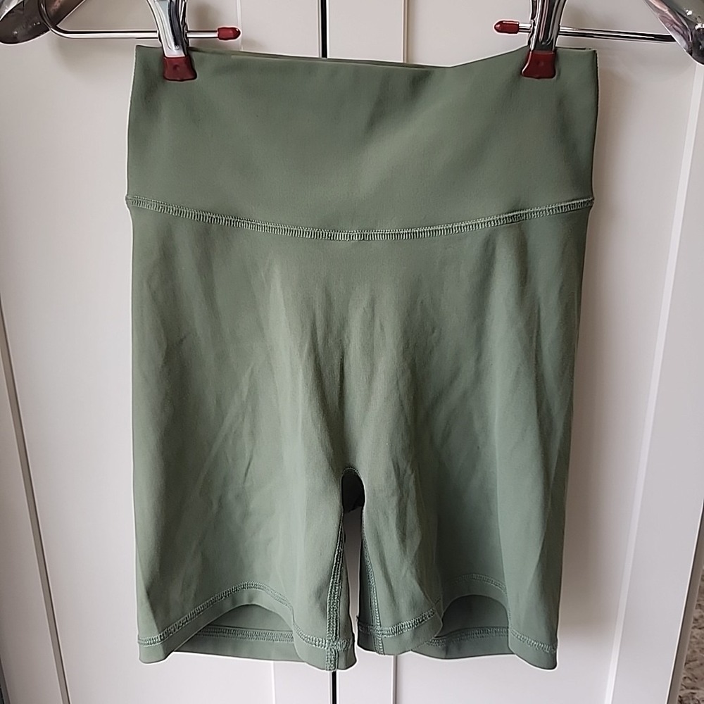 Agent 84 Biker Shorts Army Green Sz M‎